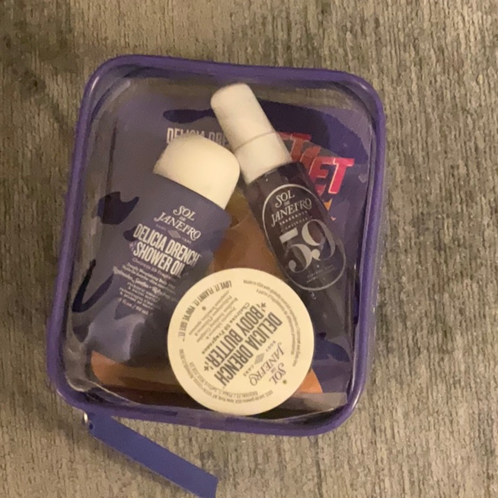 Sol de Janeiro Delicia Drench Cream Wash Jet Set Travel Set NWT